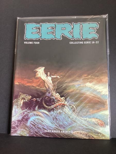 EERIE ARCHIVES TP VOL 04  DARK HORSE COMICS (1D092325)